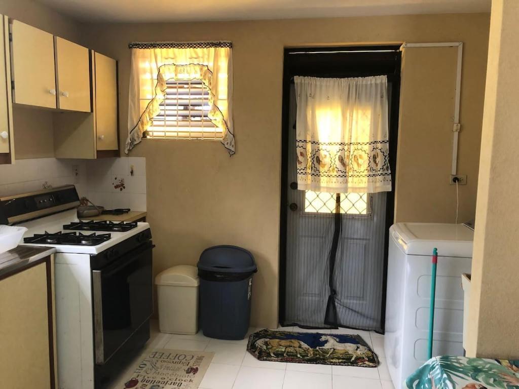 Donamae 2 Story Barbados House Villa Bridgetown Luaran gambar